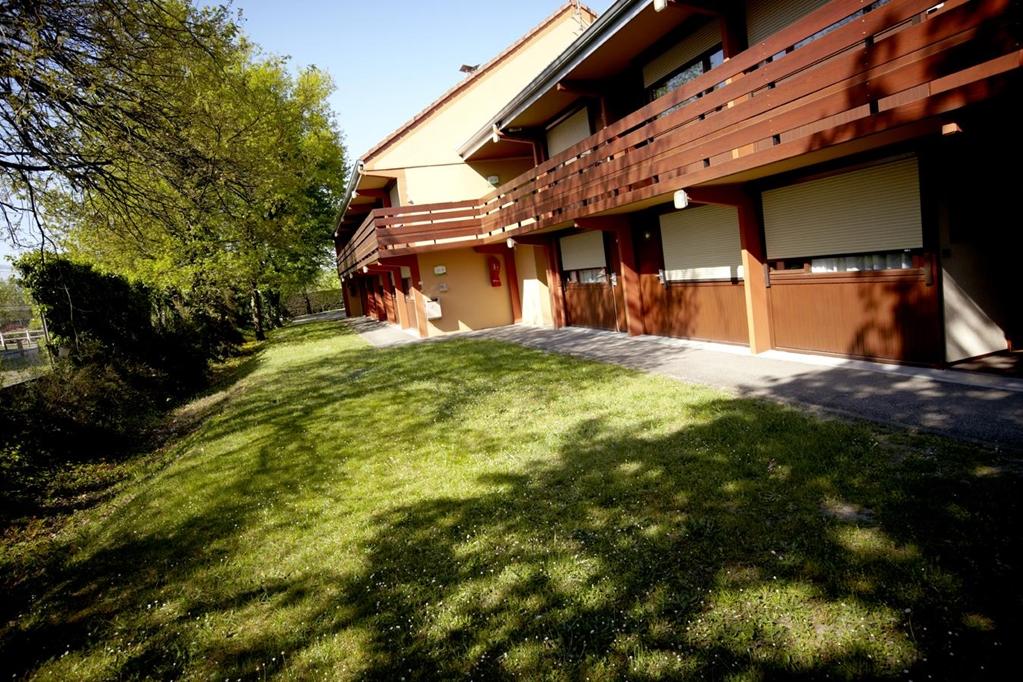 Greet Hotel Châtellerault מראה חיצוני תמונה