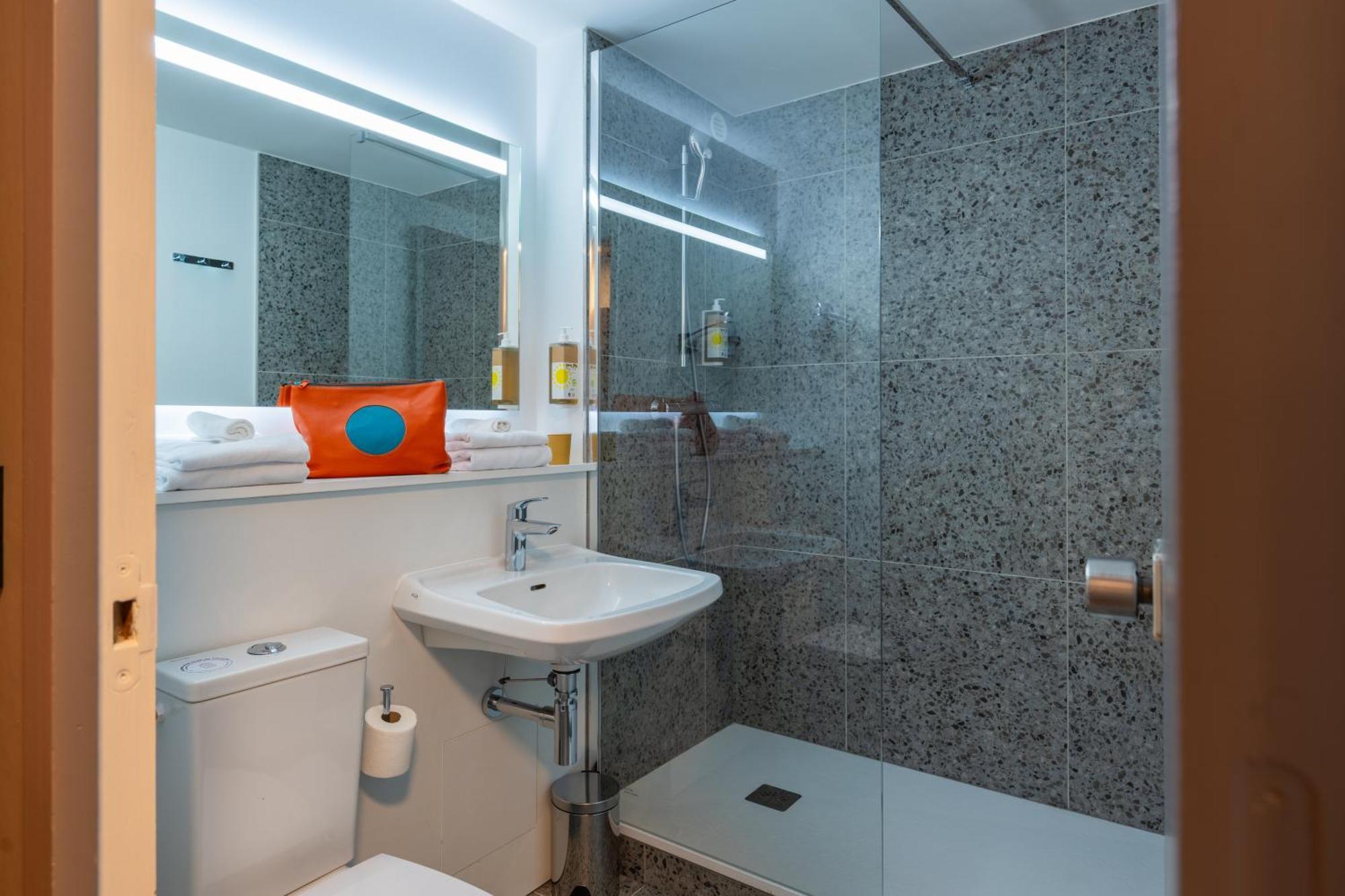 Greet Hotel Châtellerault מראה חיצוני תמונה