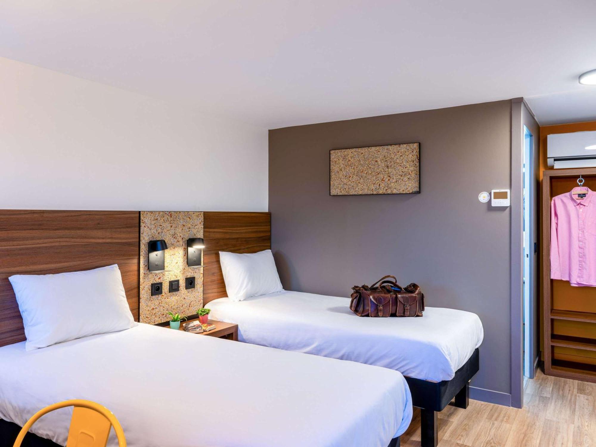 Greet Hotel Châtellerault מראה חיצוני תמונה
